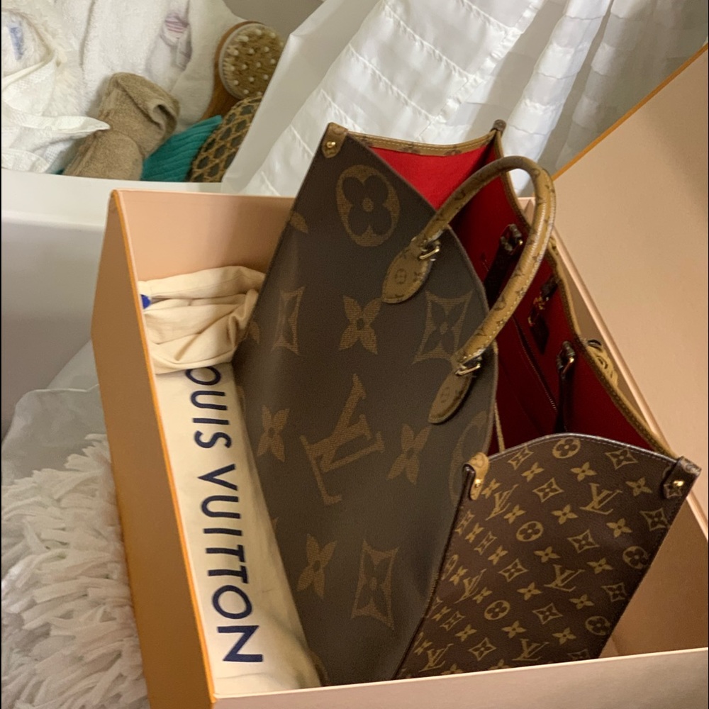 💕 LV Onthego GM w/ mono straps - Picture 12 of 17